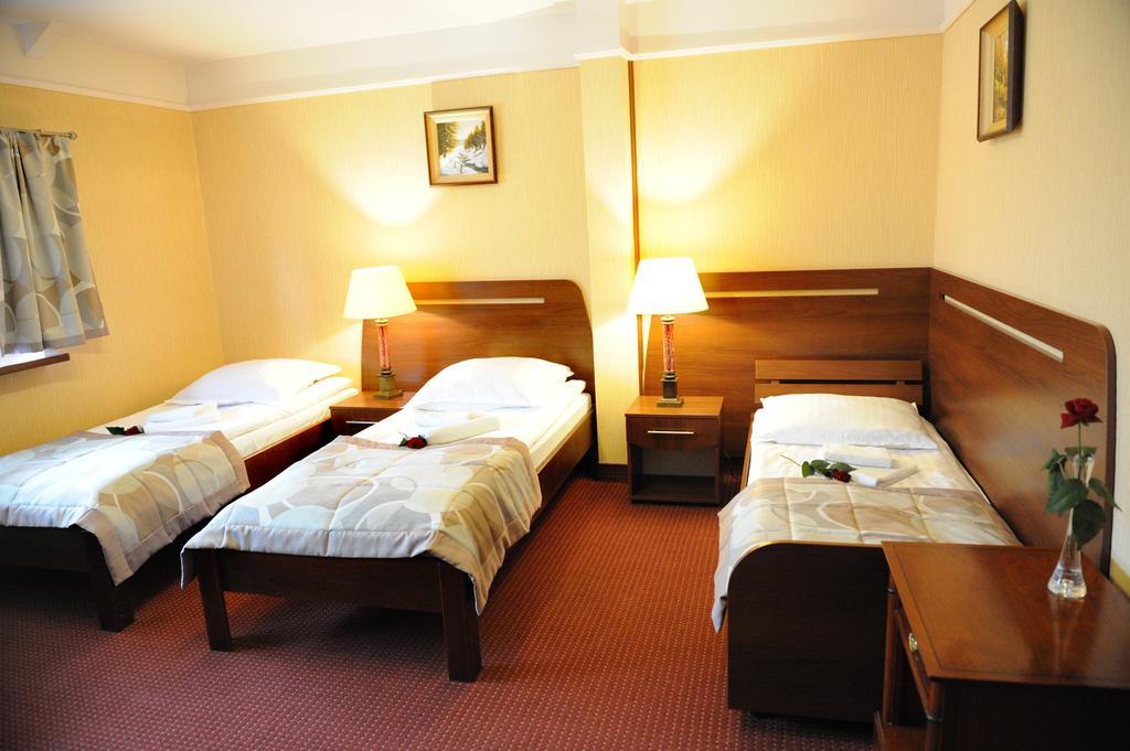 Hotel Czardasz Koziegłowy Habitación foto