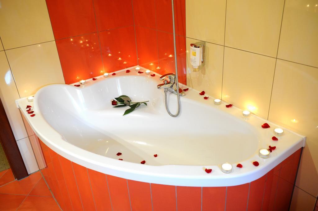 Hotel Czardasz Koziegłowy Habitación foto